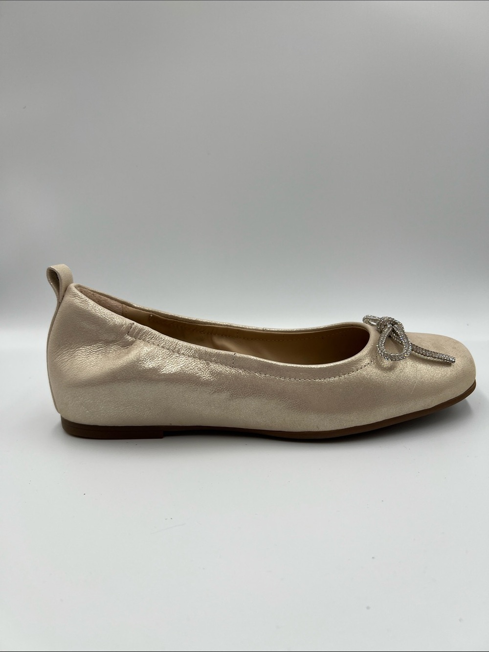 ABEO Cadence bow ballet flat shoe gold metallic leather comfort crystal 7.5